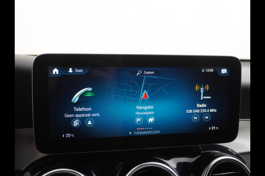 Mercedes-Benz GLC 300e Coupé AMG 4Matic // Burmester / Magno Grijs // 20 inch // Treeplanken // Night pakket