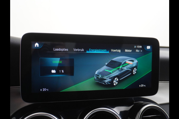 Mercedes-Benz GLC 300e Coupé AMG 4Matic // Burmester / Magno Grijs // 20 inch // Treeplanken // Night pakket