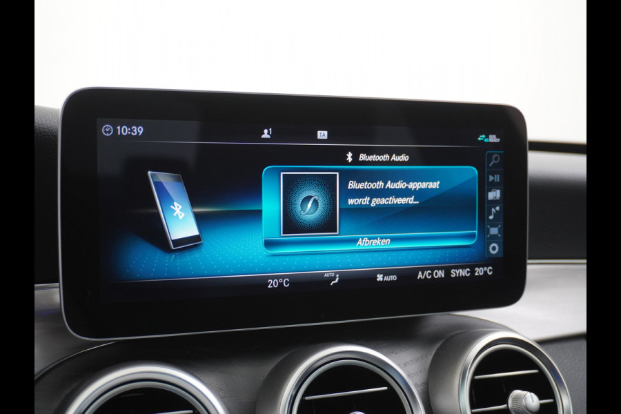 Mercedes-Benz C-Klasse 180 AMG 180 AMG // Panoramadak // MultiBeam LED // Nightpakket // Digitaal Dashbord // Carplay // Sfeerverlichting