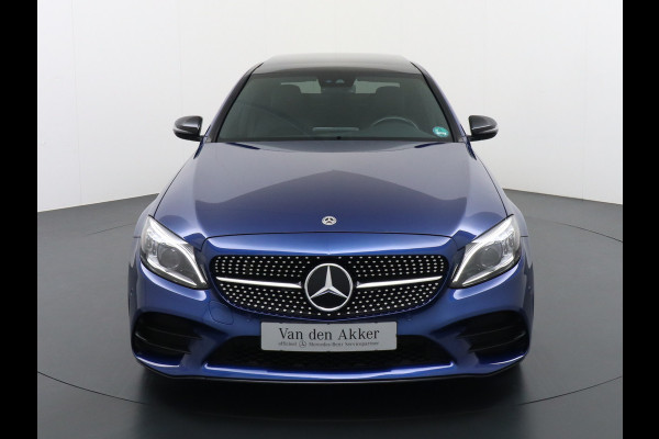 Mercedes-Benz C-Klasse 180 AMG 180 AMG // Panoramadak // MultiBeam LED // Nightpakket // Digitaal Dashbord // Carplay // Sfeerverlichting