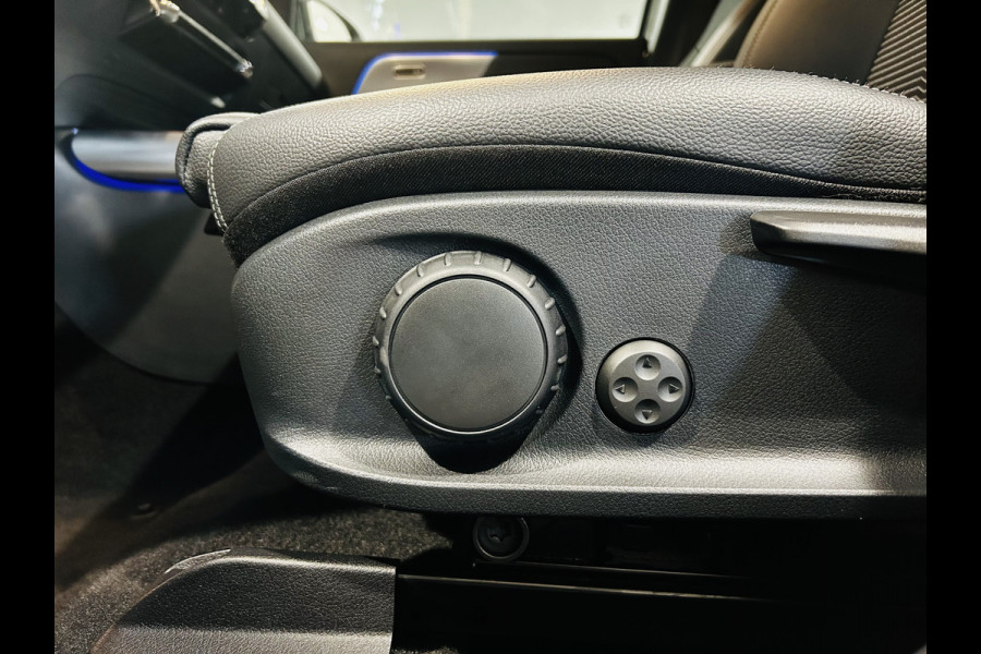 Mercedes-Benz EQA 250 Luxury 67kWh // Camera // Dode Hoek Ass. // D. Glas // Elektrische Achterklep // Sfeerverlichting // Widescreen // Cruise