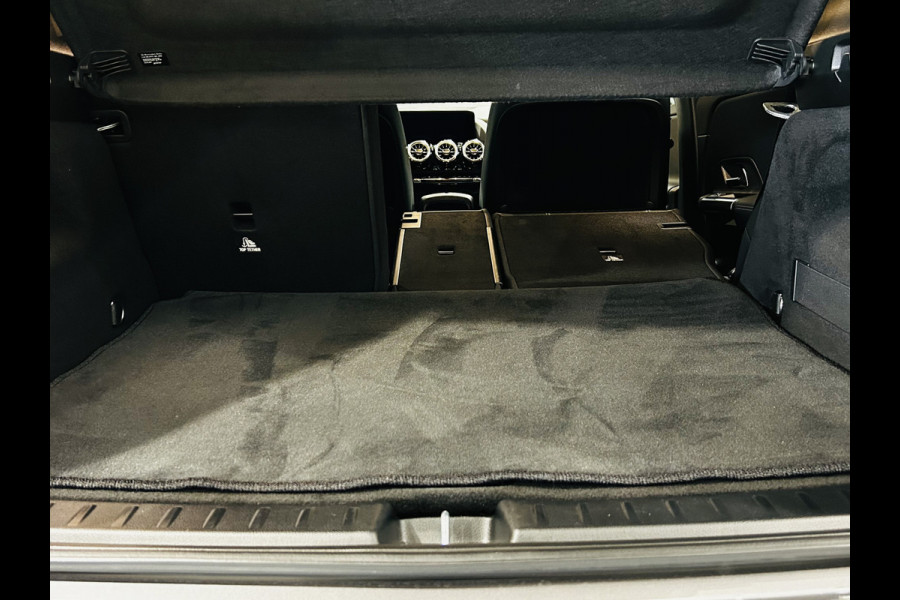 Mercedes-Benz EQA 250 Luxury 67kWh // Camera // Dode Hoek Ass. // D. Glas // Elektrische Achterklep // Sfeerverlichting // Widescreen // Cruise