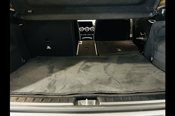 Mercedes-Benz EQA 250 Luxury 67kWh // Camera // Dode Hoek Ass. // D. Glas // Elektrische Achterklep // Sfeerverlichting // Widescreen // Cruise