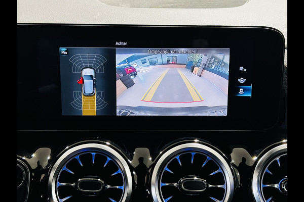 Mercedes-Benz EQA 250 Luxury 67kWh // Camera // Dode Hoek Ass. // D. Glas // Elektrische Achterklep // Sfeerverlichting // Widescreen // Cruise