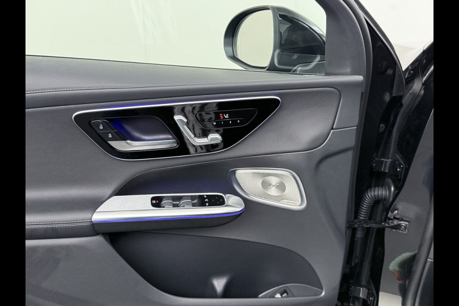 Mercedes-Benz GLC 300e AMG 4Matic // Burmester // Trekhaak // Panoramadak // Distronic // Rijassistentie pakket // Leder // Memory // 360 Camera /