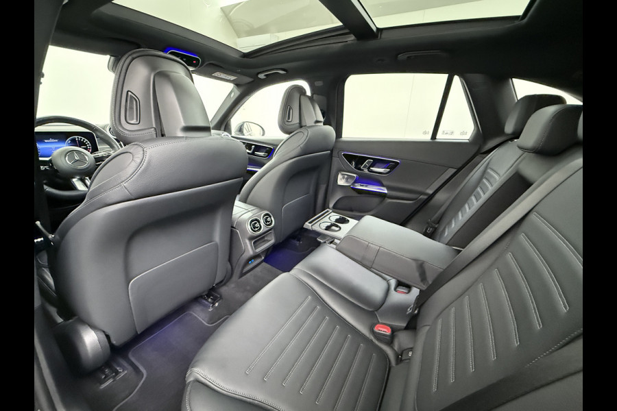 Mercedes-Benz GLC 300e AMG 4Matic // Burmester // Trekhaak // Panoramadak // Distronic // Rijassistentie pakket // Leder // Memory // 360 Camera /