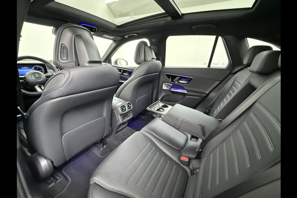Mercedes-Benz GLC 300e AMG 4Matic // Burmester // Trekhaak // Panoramadak // Distronic // Rijassistentie pakket // Leder // Memory // 360 Camera /