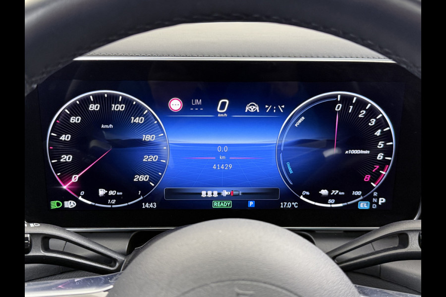 Mercedes-Benz GLC 300e AMG 4Matic // Burmester // Trekhaak // Panoramadak // Distronic // Rijassistentie pakket // Leder // Memory // 360 Camera /