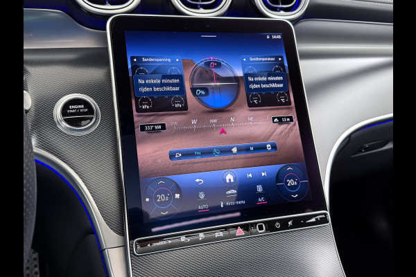 Mercedes-Benz GLC 300e AMG 4Matic // Burmester // Trekhaak // Panoramadak // Distronic // Rijassistentie pakket // Leder // Memory // 360 Camera /