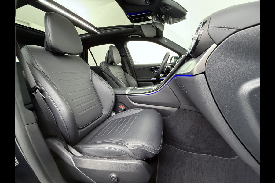Mercedes-Benz GLC 300e AMG 4Matic // Burmester // Trekhaak // Panoramadak // Distronic // Rijassistentie pakket // Leder // Memory // 360 Camera /