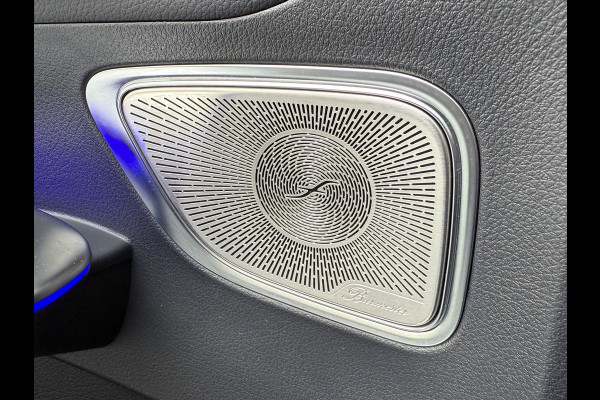 Mercedes-Benz GLC 300e AMG 4Matic // Burmester // Trekhaak // Panoramadak // Distronic // Rijassistentie pakket // Leder // Memory // 360 Camera /