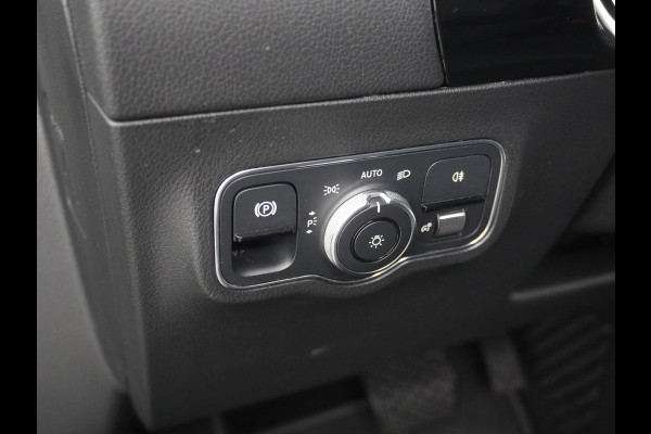 Mercedes-Benz GLA 250e Luxury // Trekhaak // Carplay // WideScreen // Navigatie // LED Koplampen // Cruise Control