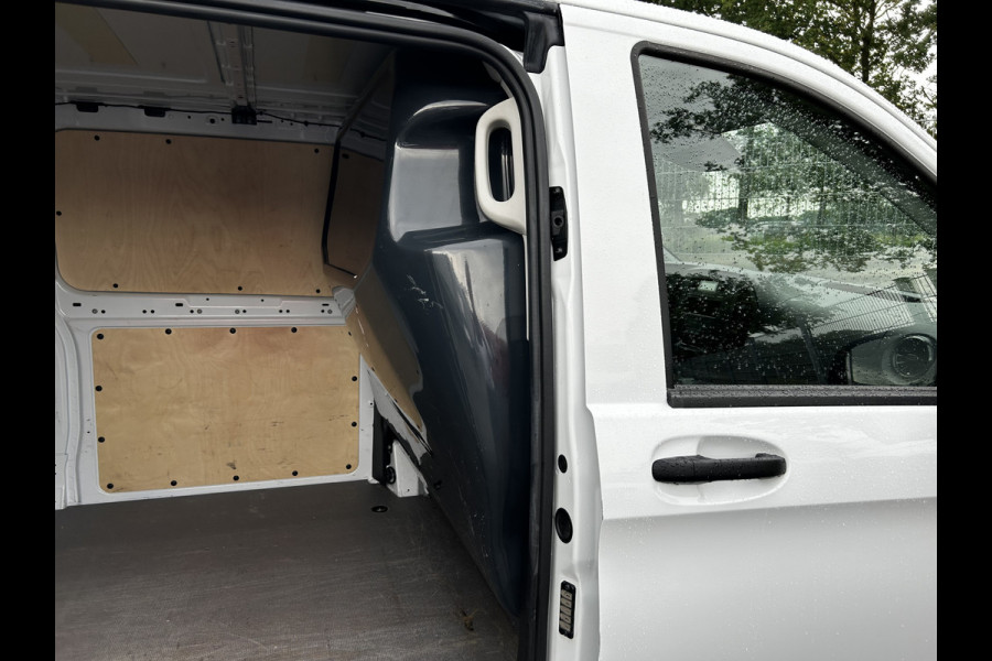 Mercedes-Benz Vito 110 CDI L2 Lang RWD // ACTIE PRIJS // Airco // Achterklep // 12 mnd Garantie // 2.000kg // Bank // Radio // CV // Betimmering //