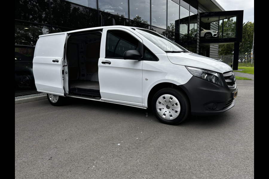 Mercedes-Benz Vito 110 CDI L2 Lang RWD // ACTIE PRIJS // Airco // Achterklep // 12 mnd Garantie // 2.000kg // Bank // Radio // CV // Betimmering //