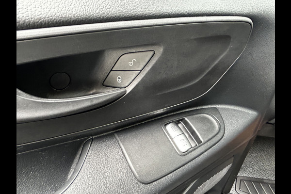 Mercedes-Benz Vito 110 CDI L2 Lang RWD // ACTIE PRIJS // Airco // Achterklep // 12 mnd Garantie // 2.000kg // Bank // Radio // CV // Betimmering //