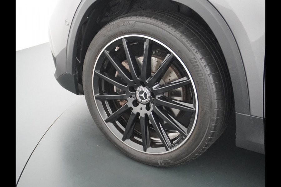 Mercedes-Benz GLA 250 e AMG // Panoramadak // 20" AMG Velgen // Nightpakket // Sfeerverlichting // Camera //