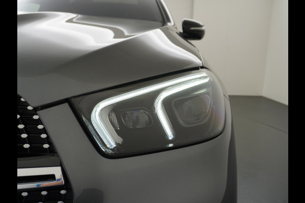 Mercedes-Benz GLE Coupé 350e AMG // Luchtvering // Massage Stoelen // Panoramadak // Trekhaak 3500kg // Headup // Nappa Leer // Stoelkoeling // Bu