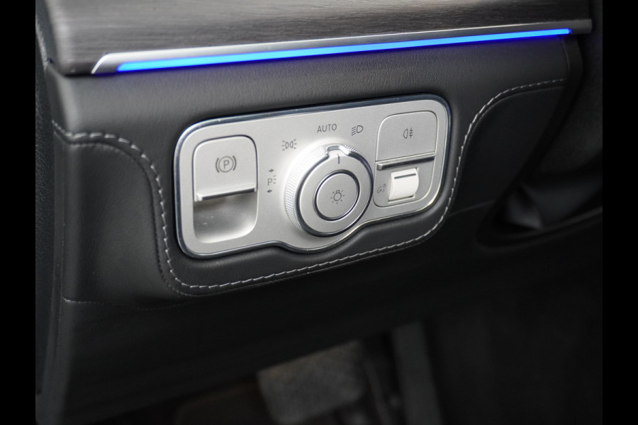 Mercedes-Benz GLE Coupé 350e AMG // Luchtvering // Massage Stoelen // Panoramadak // Trekhaak 3500kg // Headup // Nappa Leer // Stoelkoeling // Bu