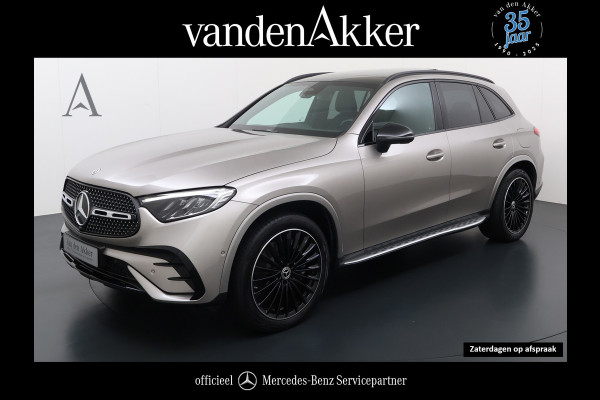 Mercedes-Benz GLC 400e 4Matic AMG 381PK // Airmatic // Trekhaak // Panoramadak // Achteras besturing // Memory // Treeplanken // 20 inch // Camera