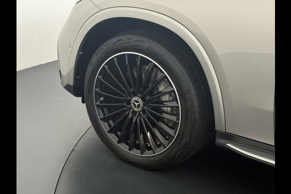 Mercedes-Benz GLC 400e 4Matic AMG 381PK // Airmatic // Trekhaak // Panoramadak // Achteras besturing // Memory // Treeplanken // 20 inch // Camera