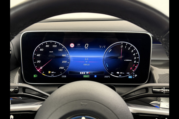 Mercedes-Benz GLC 400e 4Matic AMG 381PK // Airmatic // Trekhaak // Panoramadak // Achteras besturing // Memory // Treeplanken // 20 inch // Camera