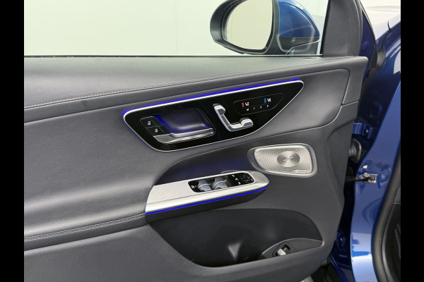 Mercedes-Benz GLC 300e AMG 4Matic // Trekhaak // Massage // Burmester 3D // Multi Contour Stoelen // 360 // Distronic // Panoramadak // AirBalance