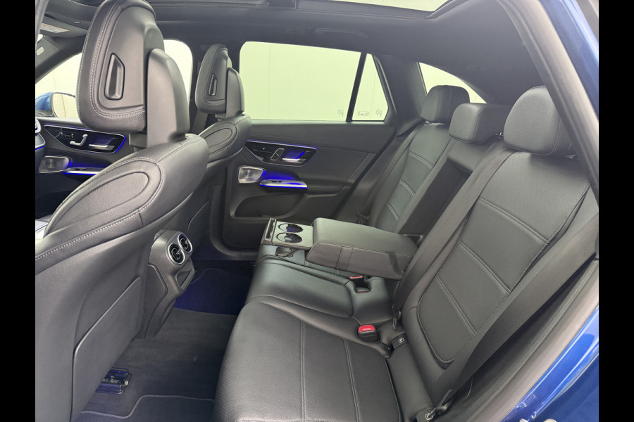 Mercedes-Benz GLC 300e AMG 4Matic // Trekhaak // Massage // Burmester 3D // Multi Contour Stoelen // 360 // Distronic // Panoramadak // AirBalance