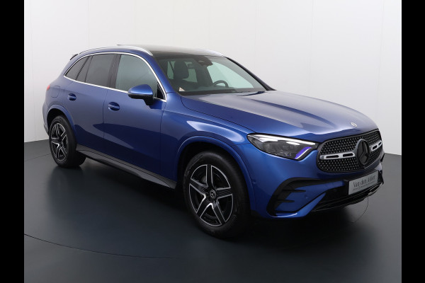 Mercedes-Benz GLC 300e AMG 4Matic // Trekhaak // Massage // Burmester 3D // Multi Contour Stoelen // 360 // Distronic // Panoramadak // AirBalance