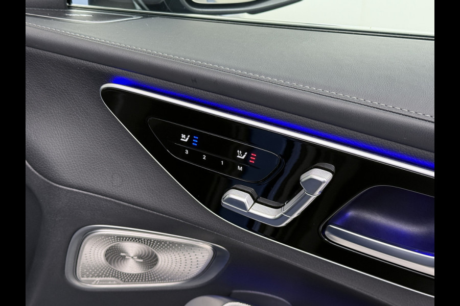 Mercedes-Benz GLC 300e AMG 4Matic // Trekhaak // Massage // Burmester 3D // Multi Contour Stoelen // 360 // Distronic // Panoramadak // AirBalance