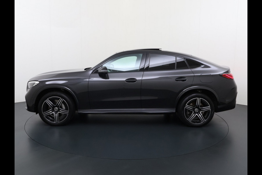 Mercedes-Benz GLC 300e AMG Coupé 4Matic // Trekhaak // Panoramadak // Headup Display // Burmester 3D // 360 Camera // Night pakket // Memory // Sf