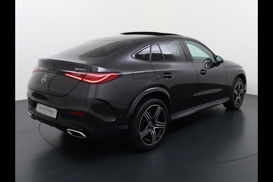 Mercedes-Benz GLC 300e AMG Coupé 4Matic // Trekhaak // Panoramadak // Headup Display // Burmester 3D // 360 Camera // Night pakket // Memory // Sf