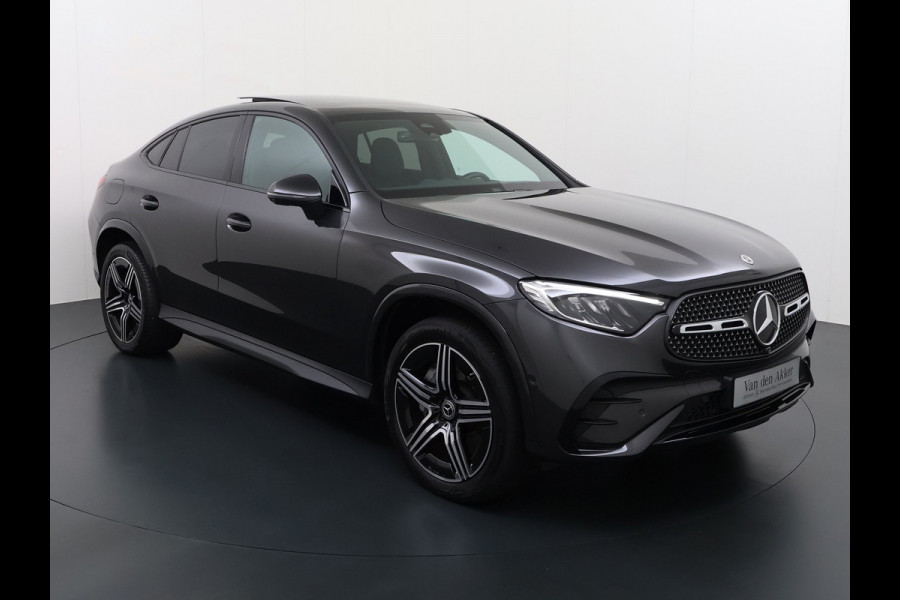 Mercedes-Benz GLC 300e AMG Coupé 4Matic // Trekhaak // Panoramadak // Headup Display // Burmester 3D // 360 Camera // Night pakket // Memory // Sf