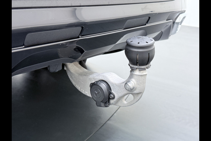 Mercedes-Benz GLC 300e AMG Coupé 4Matic // Trekhaak // Panoramadak // Headup Display // Burmester 3D // 360 Camera // Night pakket // Memory // Sf