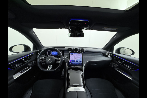 Mercedes-Benz GLC 300e AMG Coupé 4Matic // Trekhaak // Panoramadak // Headup Display // Burmester 3D // 360 Camera // Night pakket // Memory // Sf