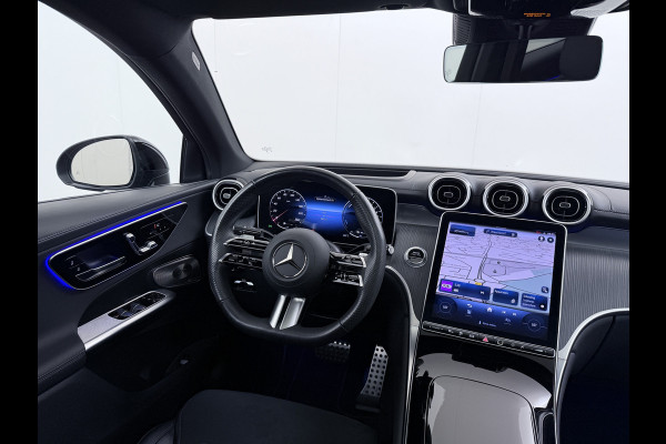Mercedes-Benz GLC 300e AMG Coupé 4Matic // Trekhaak // Panoramadak // Headup Display // Burmester 3D // 360 Camera // Night pakket // Memory // Sf