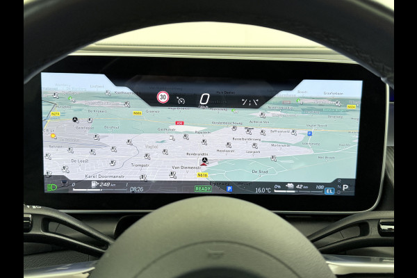 Mercedes-Benz GLC 300e AMG Coupé 4Matic // Trekhaak // Panoramadak // Headup Display // Burmester 3D // 360 Camera // Night pakket // Memory // Sf