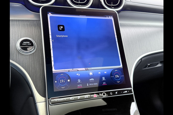 Mercedes-Benz GLC 300e AMG Coupé 4Matic // Trekhaak // Panoramadak // Headup Display // Burmester 3D // 360 Camera // Night pakket // Memory // Sf