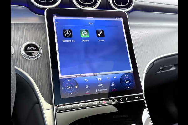 Mercedes-Benz GLC 300e AMG Coupé 4Matic // Trekhaak // Panoramadak // Headup Display // Burmester 3D // 360 Camera // Night pakket // Memory // Sf