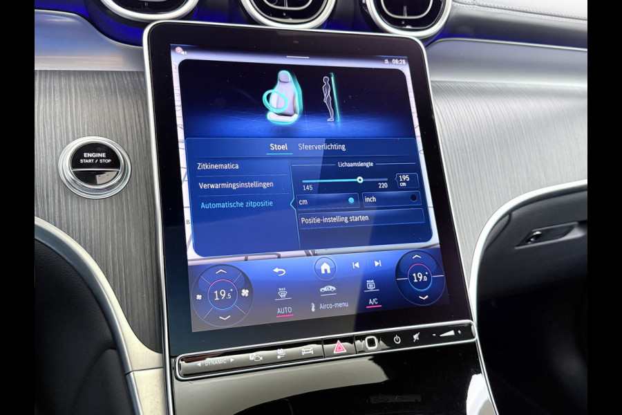 Mercedes-Benz GLC 300e AMG Coupé 4Matic // Trekhaak // Panoramadak // Headup Display // Burmester 3D // 360 Camera // Night pakket // Memory // Sf