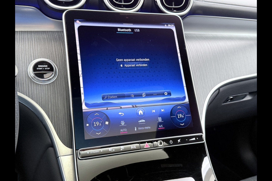 Mercedes-Benz GLC 300e AMG Coupé 4Matic // Trekhaak // Panoramadak // Headup Display // Burmester 3D // 360 Camera // Night pakket // Memory // Sf