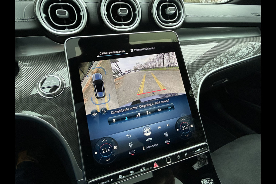 Mercedes-Benz C-Klasse 300e AMG Estate // Trekhaak // Panoramadak // Distronic // 360 Camera // Memory // Sfeerverlichting