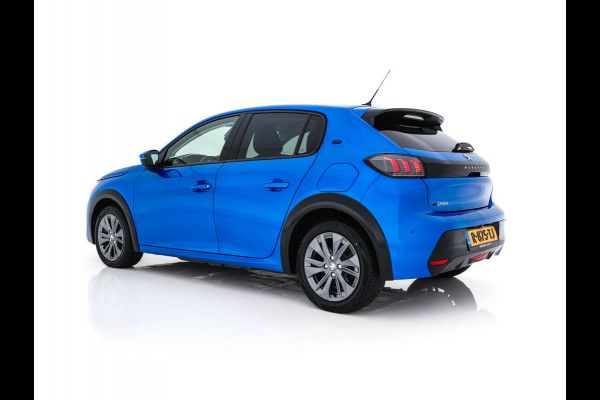 Peugeot e-208 EV Allure 50 kWh {SOH-91%} Aut *FULL-LED | DIGI-COCKPIT | BLINDSPOT | CAMERA | NAVI-FULLMAP | LANE-ASSIST | KEYLESS | DAB | CCS-FASTLOADER | TOP-VIEW | AMBIENT-LIGHT | PRIVACY-GLASS | 17"ALU*