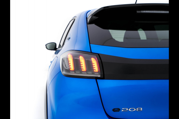 Peugeot e-208 EV Allure 50 kWh {SOH-91%} Aut *FULL-LED | DIGI-COCKPIT | BLINDSPOT | CAMERA | NAVI-FULLMAP | LANE-ASSIST | KEYLESS | DAB | CCS-FASTLOADER | TOP-VIEW | AMBIENT-LIGHT | PRIVACY-GLASS | 17"ALU*