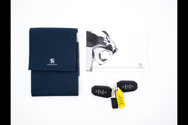 Peugeot e-208 EV Allure 50 kWh {SOH-91%} Aut *FULL-LED | DIGI-COCKPIT | BLINDSPOT | CAMERA | NAVI-FULLMAP | LANE-ASSIST | KEYLESS | DAB | CCS-FASTLOADER | TOP-VIEW | AMBIENT-LIGHT | PRIVACY-GLASS | 17"ALU*