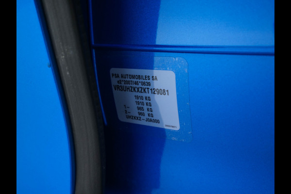 Peugeot e-208 EV Allure 50 kWh {SOH-91%} Aut *FULL-LED | DIGI-COCKPIT | BLINDSPOT | CAMERA | NAVI-FULLMAP | LANE-ASSIST | KEYLESS | DAB | CCS-FASTLOADER | TOP-VIEW | AMBIENT-LIGHT | PRIVACY-GLASS | 17"ALU*