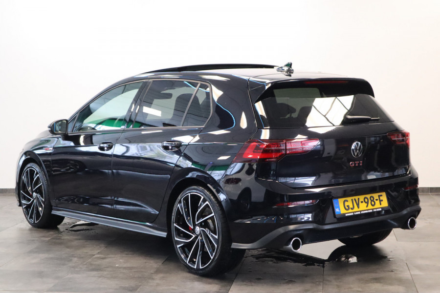 Volkswagen Golf 2.0 TSI GTI ACC Panoramadak Leder Memory seat Harman&kardon