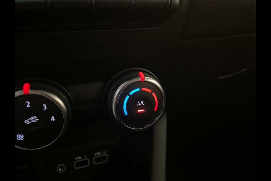 Renault Clio 1.0 TCe 90 Equilibre AIRCO NAVI CRUISE APPLE CARPLAY ELEK RAMEN CENT VERG METALLIC LAK ZEER NETTE AUTO