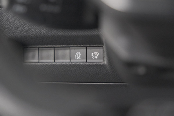 Peugeot 208 Hybrid 136 e-DCS6 GT Camera | Apple Carplay & Android Auto | Parkeersensoren