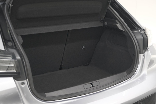 Peugeot 208 Hybrid 136 e-DCS6 GT Camera | Apple Carplay & Android Auto | Parkeersensoren