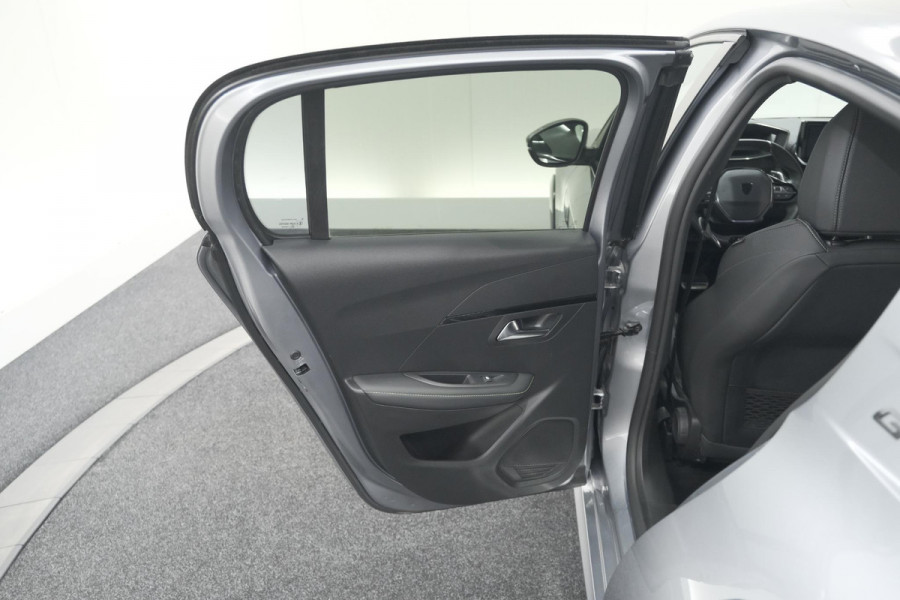 Peugeot 208 Hybrid 136 e-DCS6 GT Camera | Apple Carplay & Android Auto | Parkeersensoren